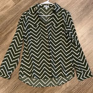 LIKE-NEW EXPRESS Medium The Portofino Blouse Chevron Army Green/White